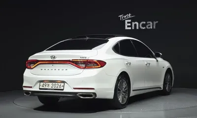 Hyundai Grandeur 2018, 176860 км, за 9425.99 USD