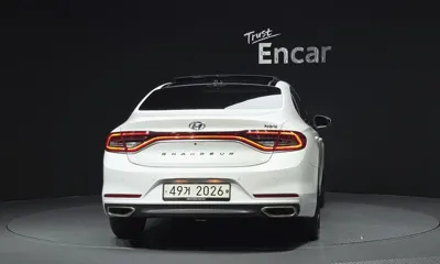 Hyundai Grandeur 2018, 176860 км, за 9425.99 USD