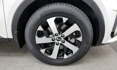 Kia Sorento 2021, 76531 км, за 15688.59 USD