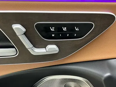 Mercedes-Benz E-Class 2025, 7800 км, за 56348.21 USD - фото 19