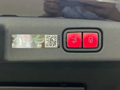 Mercedes-Benz E-Class 2025, 7800 км, за 56348.21 USD - фото 27