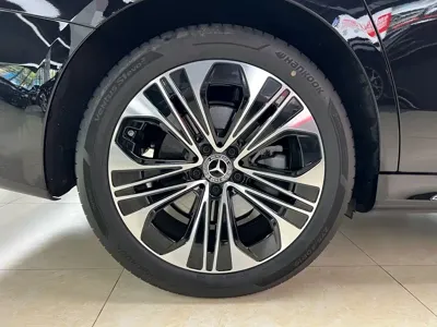 Mercedes-Benz E-Class 2025, 7800 км, за 56348.21 USD - фото 28