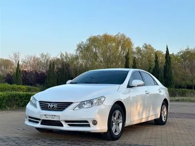 Toyota Reiz · 2012 год