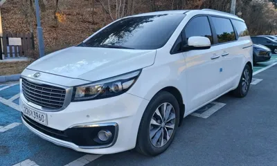 Kia Canival 2016, 199299 км, за 4875.51 USD
