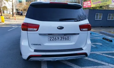 Kia Canival 2016, 199299 км, за 4875.51 USD