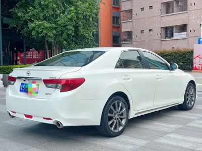 Toyota Reiz 2013, 190000 км, за 7160.25 USD