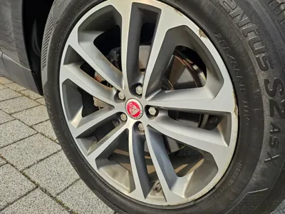 Jaguar F-Pace 2017, 160670 км, за 6498.62 USD