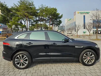 Jaguar F-Pace 2017, 160670 км, за 6498.62 USD