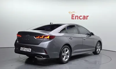 Hyundai Sonata 2018, 131375 км, за 7155.05 USD