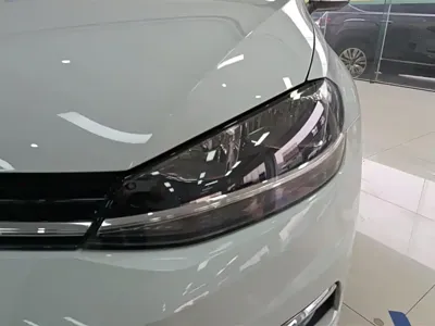 Volkswagen Golf 2019, 60700 км, за 8504.84 USD