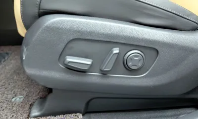 Kia Canival 2023, 49748 км, за 18201.9 USD - фото 31