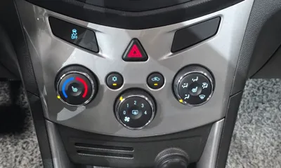 ChevroletGMDaewoo Trax 2016, 58529 км, за 4225.44 USD - фото 20