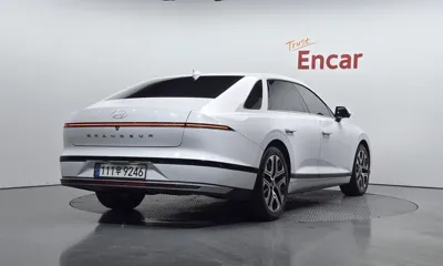 Hyundai Grandeur 2023, 44707 км, за 21524.22 USD