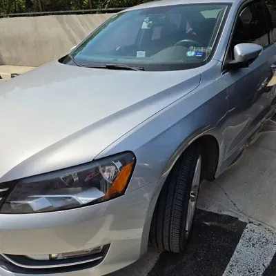 Volkswagen Passat 2012, 59000 км, за 3216.49 USD
