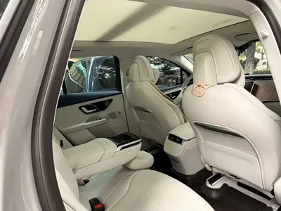 Mercedes-Benz EQE SUV 2024, 40000 км, за 28921.59 USD