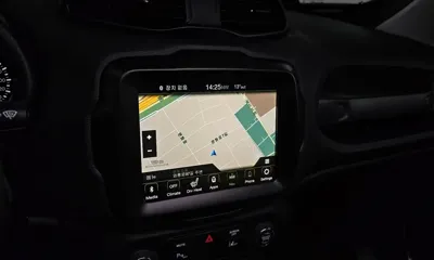 Jeep Renegade 2023, 15137 км, за 19500.28 USD - фото 15