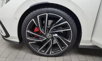 Volkswagen Golf 2023, 11763 км, за 24702.58 USD