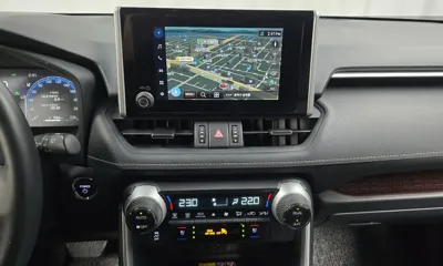 Toyota RAV4 2023, 23732 км, за 31857.58 USD - фото 14