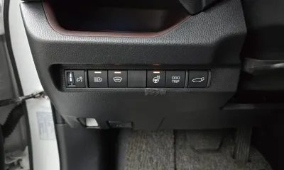 Toyota RAV4 2023, 23732 км, за 31857.58 USD - фото 16