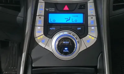 Hyundai Avante 2012, 109645 км, за 2598.16 USD - фото 16