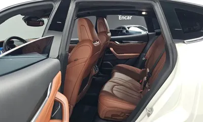 Maserati Levante 2020, 24773 км, за 35629.11 USD - фото 11