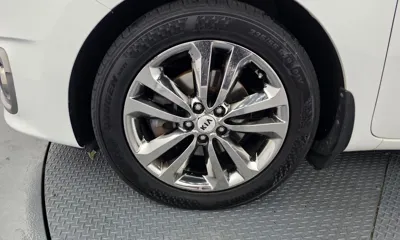 Kia Canival 2016, 185807 км, за 6435.67 USD