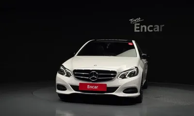 Mercedes-Benz E-Class 2016, 96780 км, за 8255.86 USD