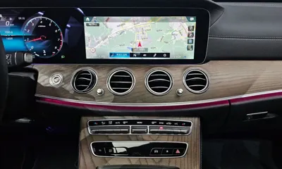 Mercedes-Benz E-Class 2022, 16039 км, за 30249.83 USD - фото 12
