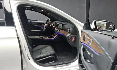 Mercedes-Benz E-Class 2022, 16039 км, за 30249.83 USD - фото 18