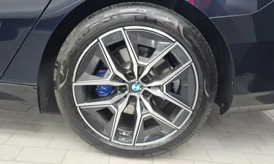 BMW 5-Series 2024, 22636 км, за 40958.5 USD