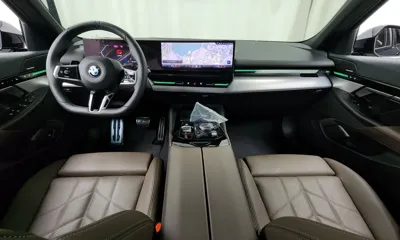 BMW 5-Series 2024, 22636 км, за 40958.5 USD - фото 7