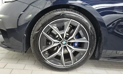 BMW 5-Series 2024, 22636 км, за 40958.5 USD - фото 21