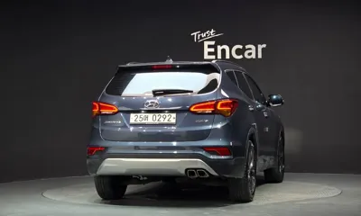 Hyundai Santafe 2017, 179982 км, за 6825.71 USD