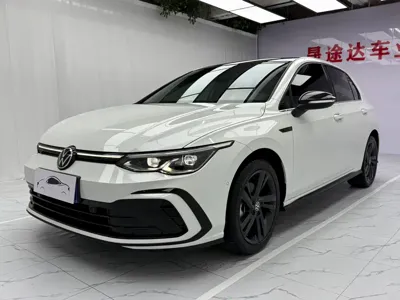 Volkswagen Golf · 2022 год