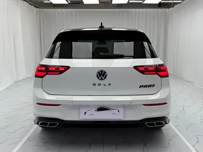 Volkswagen Golf 2022, 43000 км, за 18223 USD