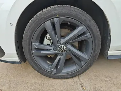 Volkswagen Golf 2021, 105500 км, за 10638.4 USD - фото 23