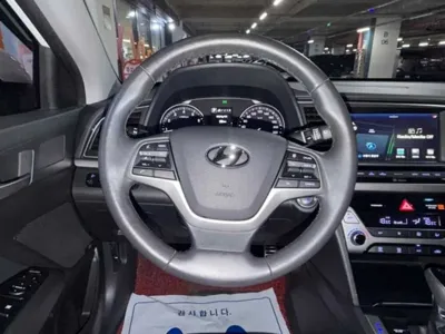 Hyundai Avante 2016, 76704 км, за 7469.6 USD - фото 8