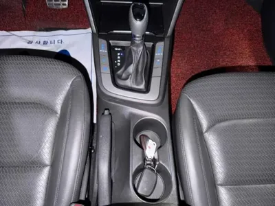 Hyundai Avante 2016, 76704 км, за 7469.6 USD - фото 11