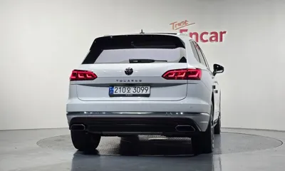 Volkswagen Touareg 2023, 47471 км, за 38476.73 USD