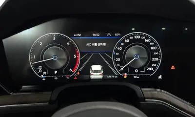 Volkswagen Touareg 2023, 47471 км, за 38476.73 USD - фото 8