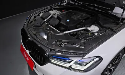 BMW 5-Series 2023, 36873 км, за 31456.93 USD - фото 6