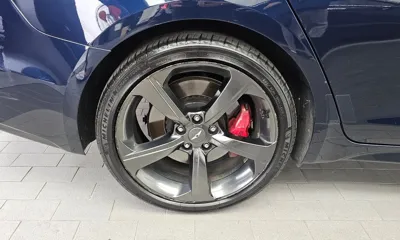 Genesis G70 2019, 149033 км, за 12964.18 USD