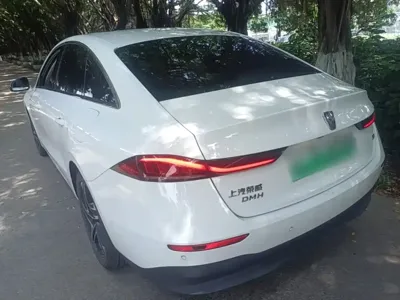 Roewe D7 2025, 7000 км, за 10396.46 USD