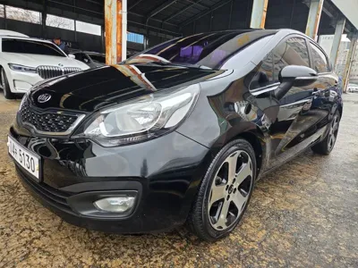 Kia Pride 2012, 120207 км, за 2345.56 USD