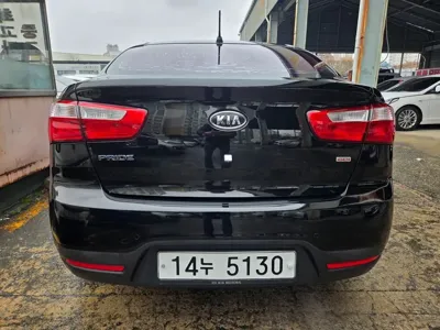 Kia Pride 2012, 120207 км, за 2345.56 USD