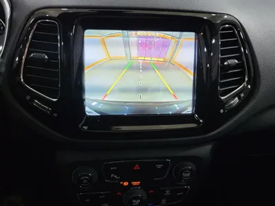 Jeep Compass 2020, 65696 км, за 11093.61 USD - фото 11