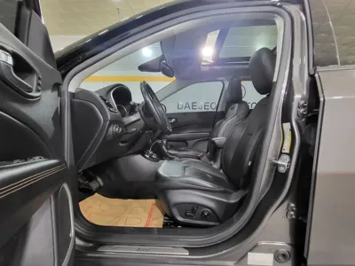 Jeep Compass 2020, 65696 км, за 11093.61 USD - фото 15