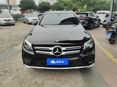 Mercedes-Benz GLC 2019, 105500 км, за 17863.1 USD