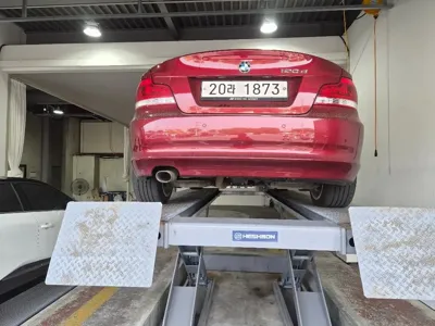 BMW 1-Series 2011, 249732 км, за 2297.49 USD