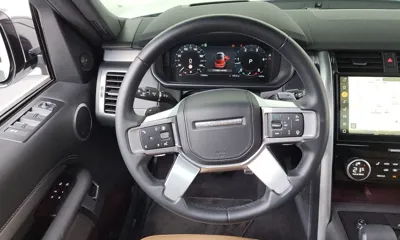 Land Rover Discovery 2024, 13244 км, за 47789.26 USD - фото 13